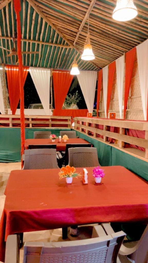 Paradice Huts