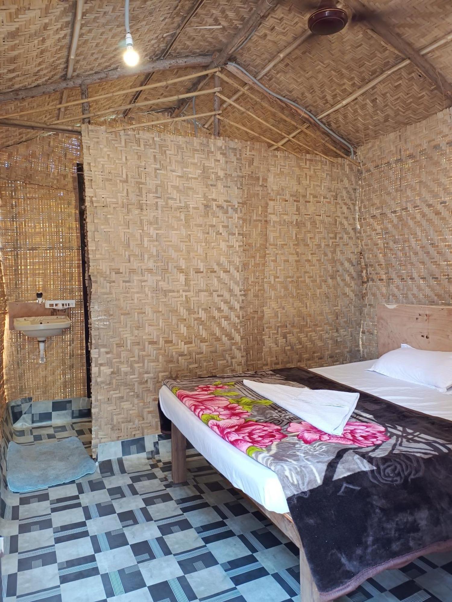 Paradice Huts Arambol