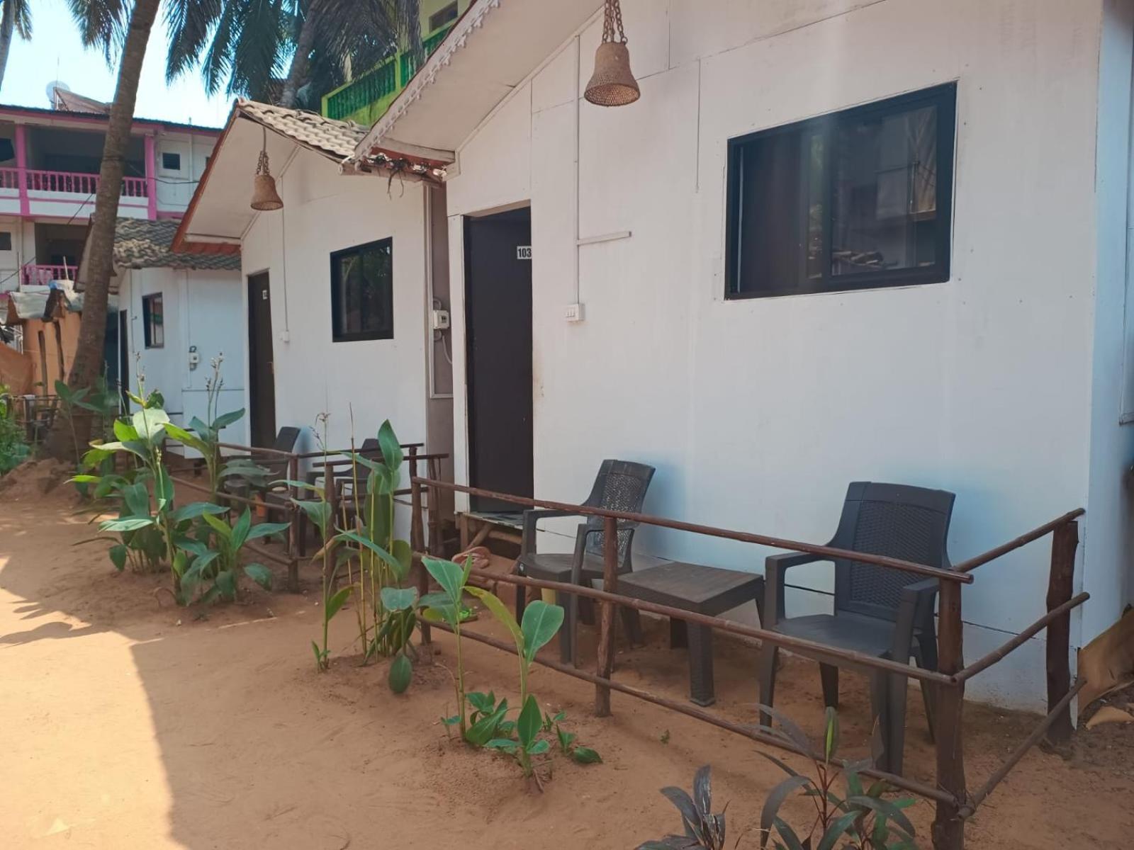 Guest house Paradice Huts